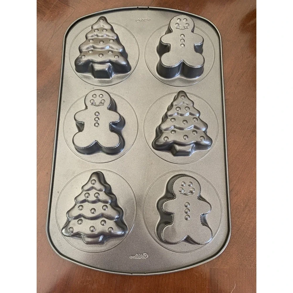 Wilton Gingerbread Man and Christmas Tree Non-Stick Mini Cake‎ Pan, 6-Cavity